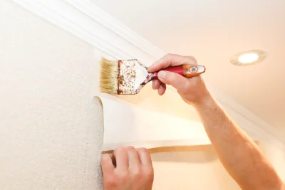 Pose de papier peint à Guerlesquin — revêtements muraux et toiles de verre